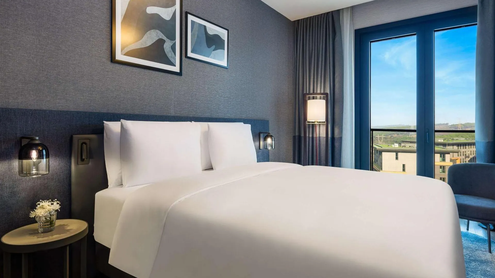Movenpick Living Istanbul Camlivadi Otel
